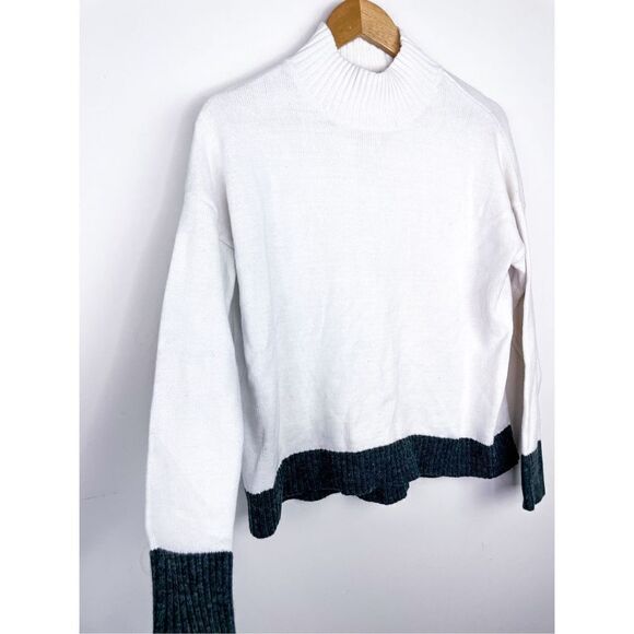 Between Me and You Cotton and Wool Blend Ivory Dark Gray Knit Loose Fit Sweater - Picture 3 of 9